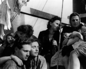 Jewish refugees on their way to Palestine in 1947. © Erich Auerbach/Getty